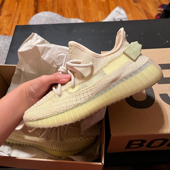 Yeezy Shoes - YEEZY BOOST 350 V2 Beige Flax